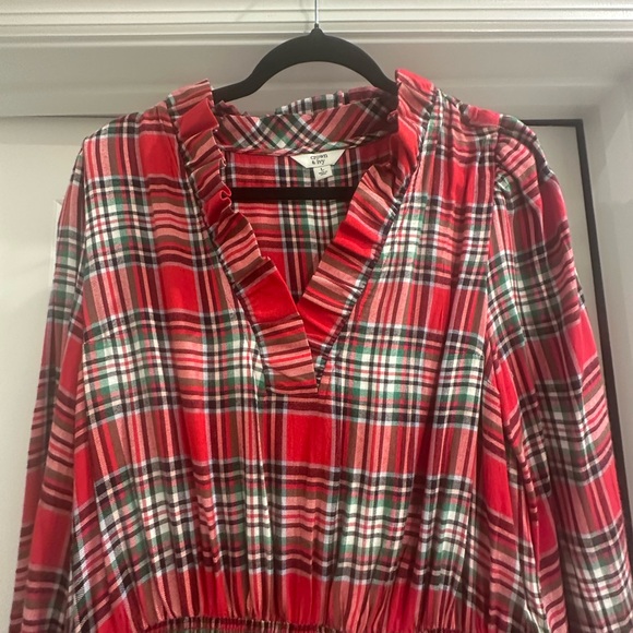 crown & ivy Dresses & Skirts - Crown & Ivy Red Plaid Ruffle Dress